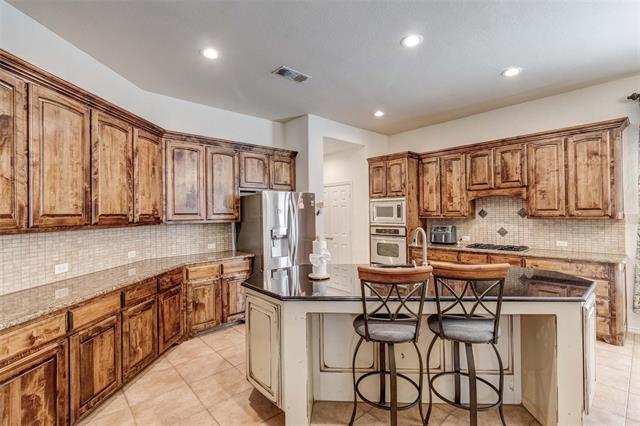 Building Photo - 9823 Carriage Hill Ln