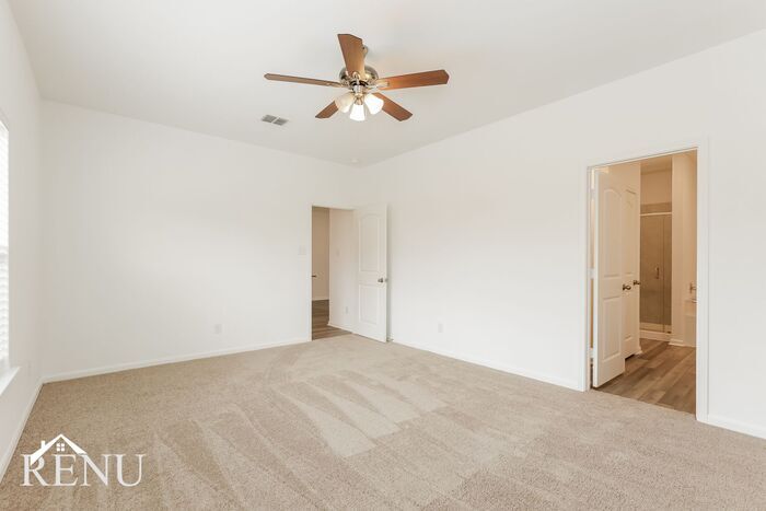 Building Photo - 2935 Jackson Smt