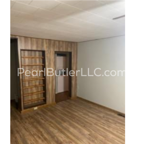 Building Photo - 700 NW 65th St