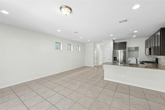 Building Photo - 1709 Arendale Dr