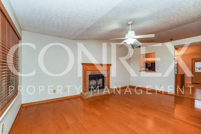 Building Photo - Amazing 3 Bedroom Ranch Home