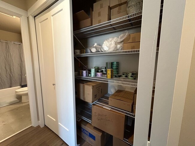 Building Photo - 3 Bedroom 2 Bath Home in Cordata with Garage