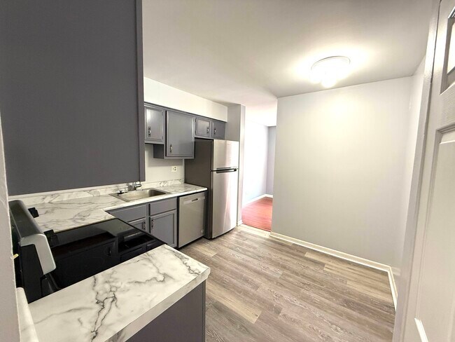 Building Photo - 4500 Beau Monde Dr