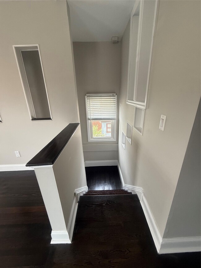 Building Photo - 2359 Bellmore Ave