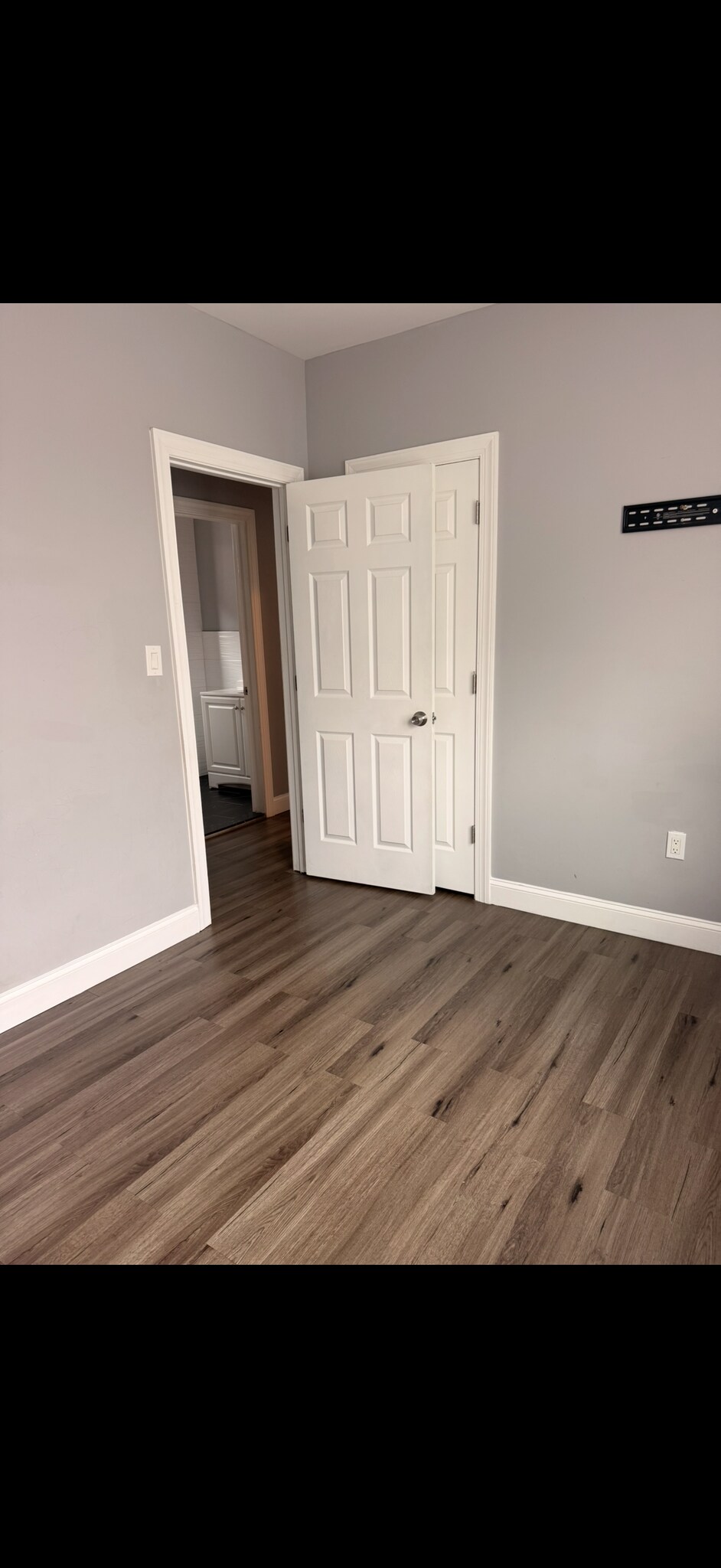 Building Photo - 1008 Boudinot Pl