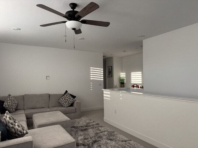 Building Photo - Beautiful 5-Bedroom Home with Solar