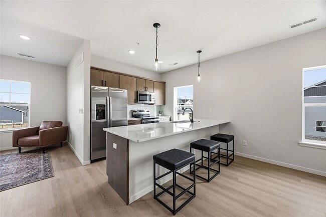 Building Photo - Big Ben at the Loop – Brand New 2 Bedroom Condo Attached 2-Stall Garage