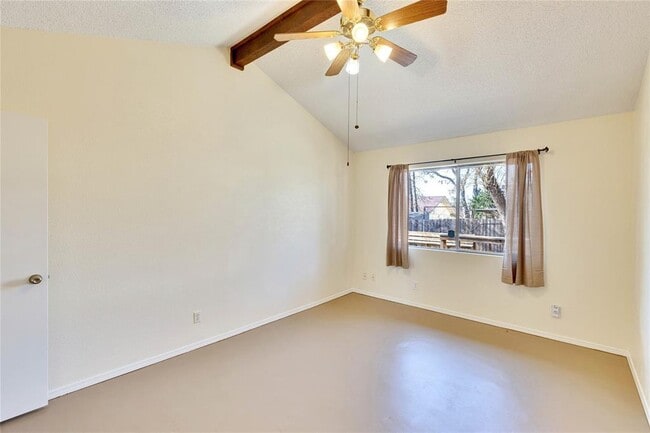 Building Photo - 1002 Bodark Ln