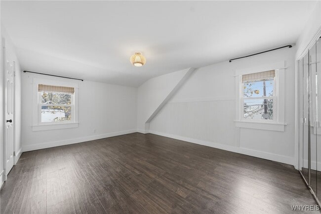 Building Photo - 4316 Clinton St