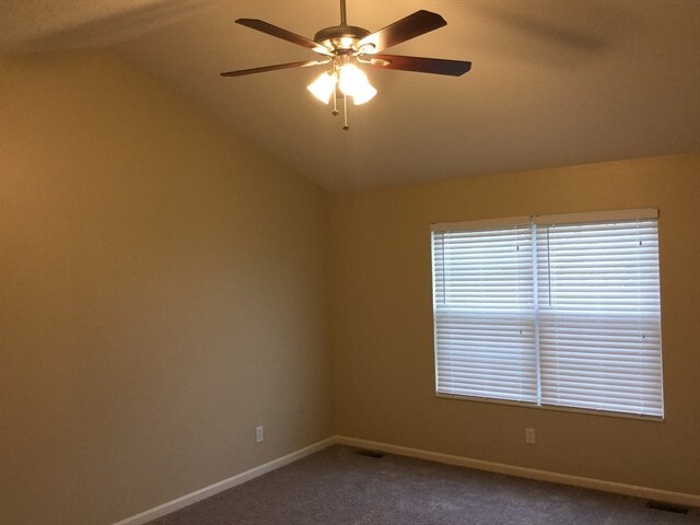 Building Photo - 1130 Donner Dr