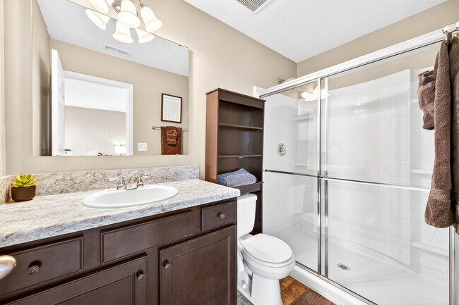 Building Photo - 2024 Shadow Creek Blvd