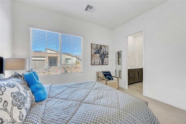 Building Photo - 10851 Mila Lndg Ave