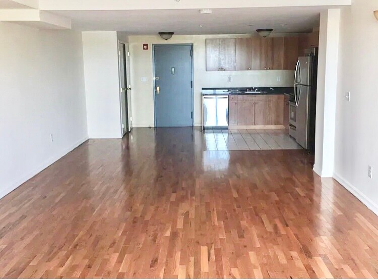 Building Photo - 14 Brooklyn Ave