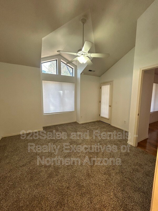 Building Photo - 6485 E Settlers Run Rd