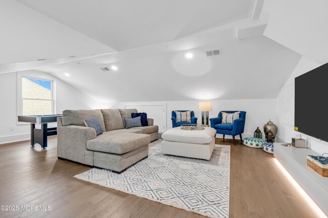 Building Photo - 40 Seaview Ave