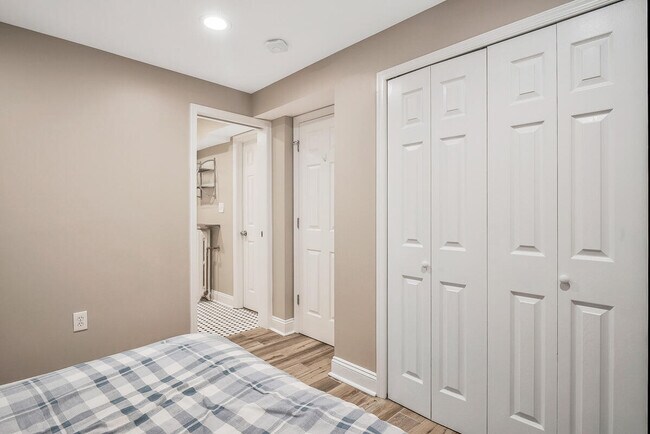 Lower Level - Bedroom 6 - 451 Park Rd NW