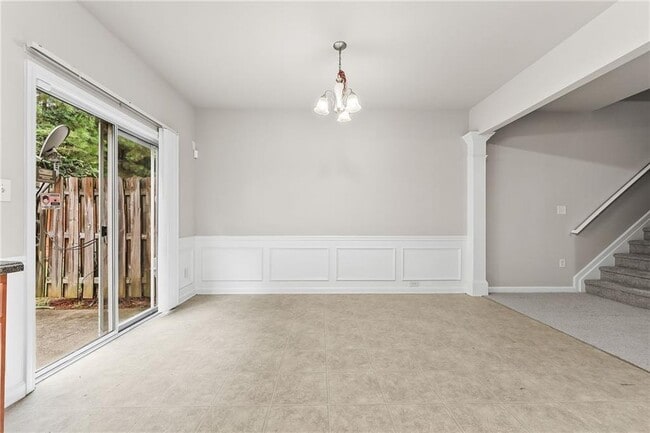 Building Photo - 2102 Executive Dr N