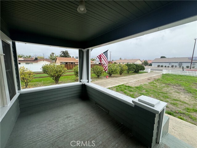 Building Photo - 733 S San Jacinto St