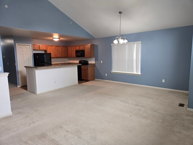 Building Photo - 29949 Fox Run Cir