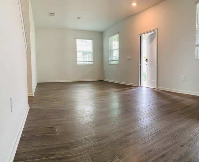 Building Photo - 10672 Words Dr