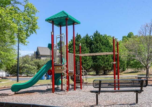 Building Photo - 4669 Sierra Creek Dr NE