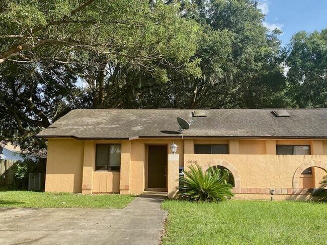 Primary Photo - COZY 2/2 DUPLEX