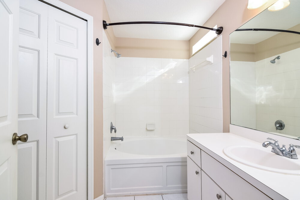 Building Photo - 5133 Anclote River St