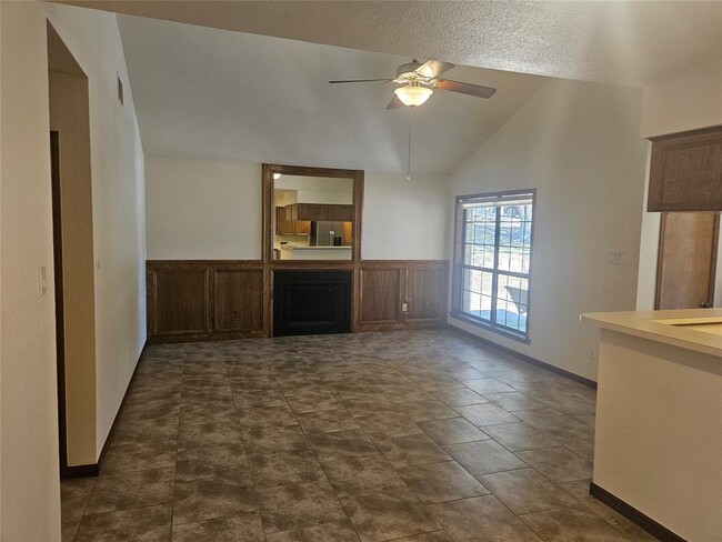 Building Photo - 349 Fantail Loop
