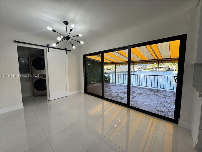 Building Photo - 15896 Kilmarnock Dr