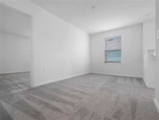Building Photo - 571 Jett Ln