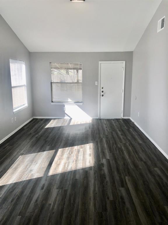 Building Photo - 12402 Alderbrook Dr