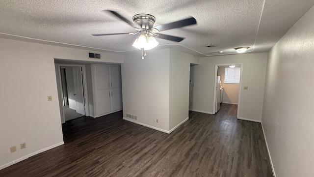 Building Photo - 461 W Shaw Ave