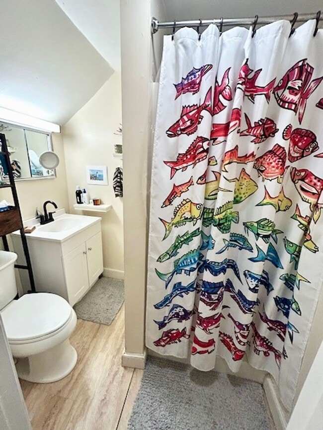 Building Photo - 66-68 Exeter St