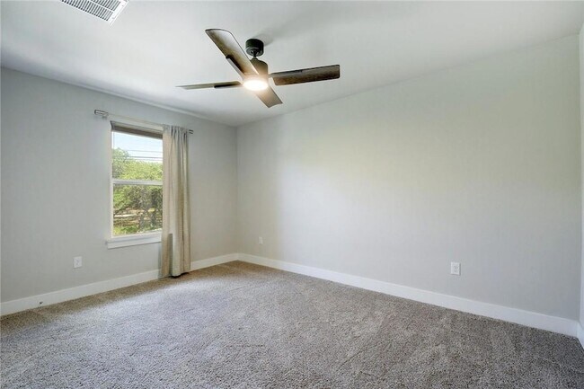 Building Photo - 7408 Buchholz St