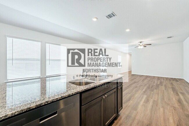 Building Photo - 848 Good Cheer Ln