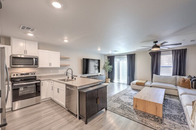 Building Photo - 4463 Honey Hls Ave