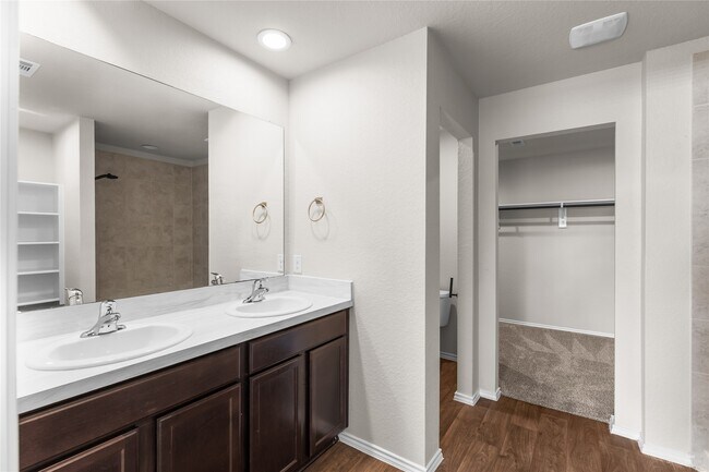 Building Photo - 5214 Perkins Rdg Wy