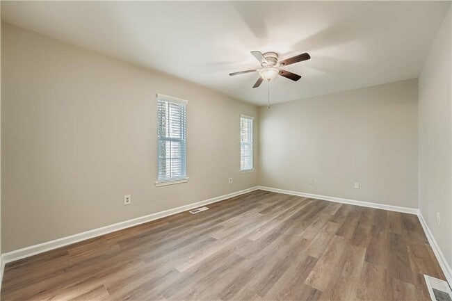 Building Photo - 1699 Cedar Bluff Way