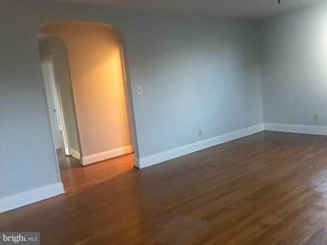 Building Photo - 1026 S Beechfield Ave