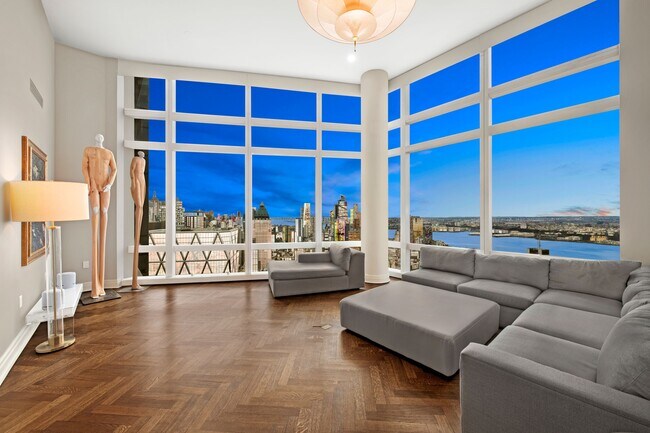 Building Photo - 25 Columbus Cir