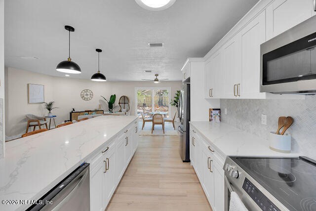 Building Photo - 14396 Aqua Vista Rd N