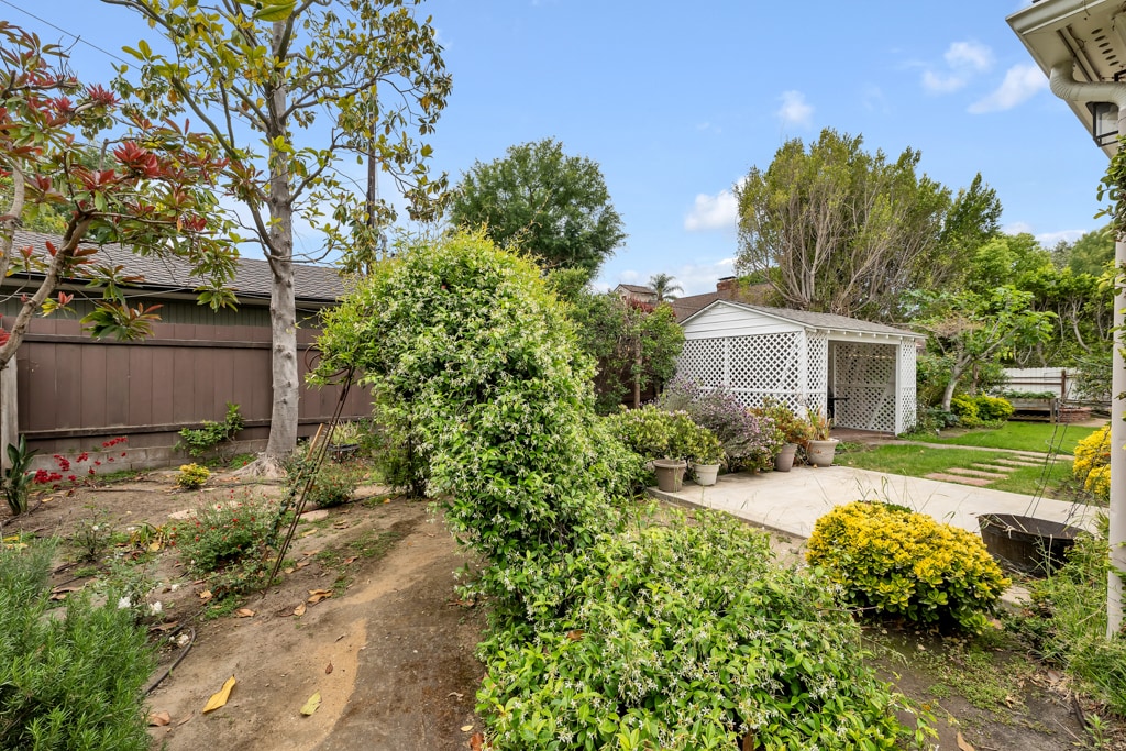 Building Photo - 4722 Forman Ave