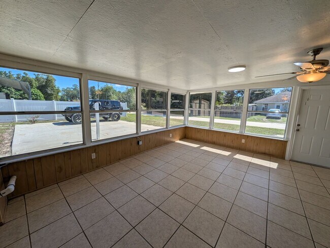 Building Photo - 18911 Panther Ps