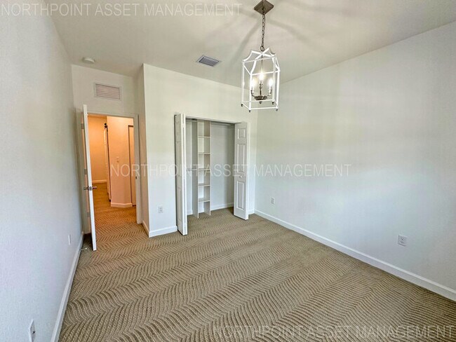 Building Photo - Stylish 3-Bedroom Home with Pool, Garage &...