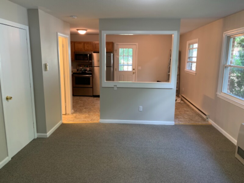 Building Photo - 139 S Main St