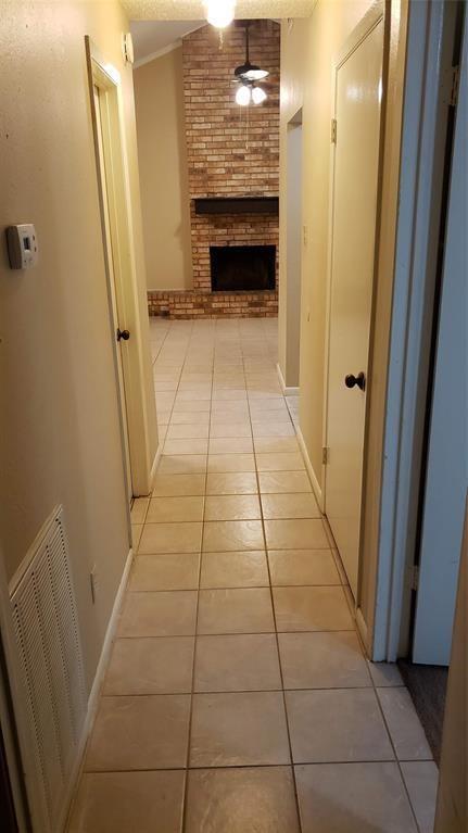 Building Photo - 1205 Anne Ave