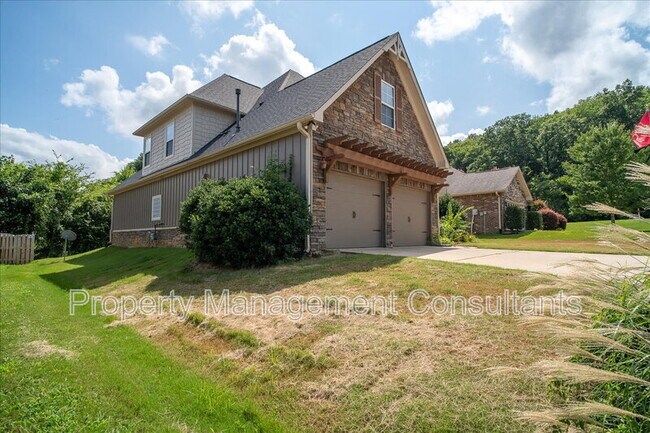 Building Photo - 2903 Magnolia Park Drive Southeast