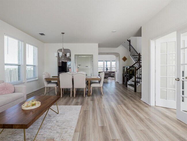 Building Photo - 3814 Riardo Dr