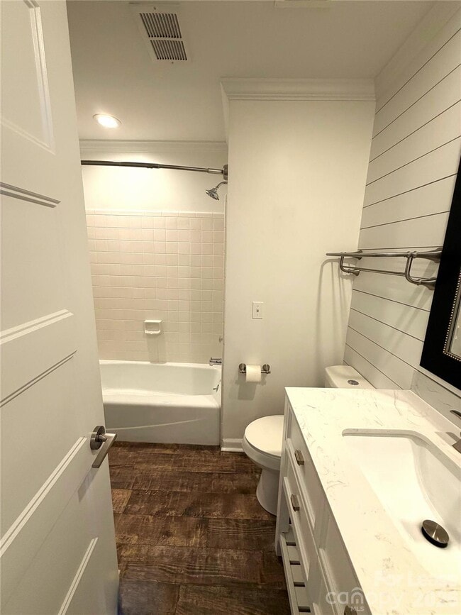 Building Photo - 646 Portside Dr