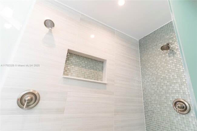 Building Photo - 719 Stanton Dr